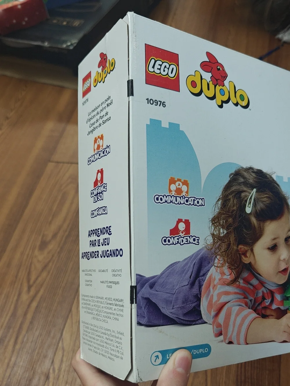 Lego Duplo Santa's Gingerbread House Set 10976 Retired set